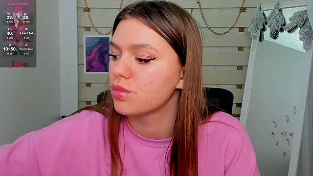 Snapshot of Josephine_Kiss chatting on December 15, 3:42 pm Josephine Kiss online show from December 15, 3:42 pm