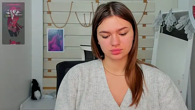 Snapshot of Josephine_Kiss chatting on December 22, 7:00 am Josephine Kiss online show from December 22, 7:00 am