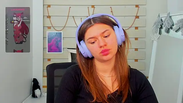 Snapshot of Josephine_Kiss chatting on December 29, 8:11 am Josephine Kiss online show from December 29, 8:11 am