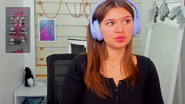 Snapshot of Josephine_Kiss chatting on December 29, 3:46 pm Josephine Kiss online show from December 29, 3:46 pm