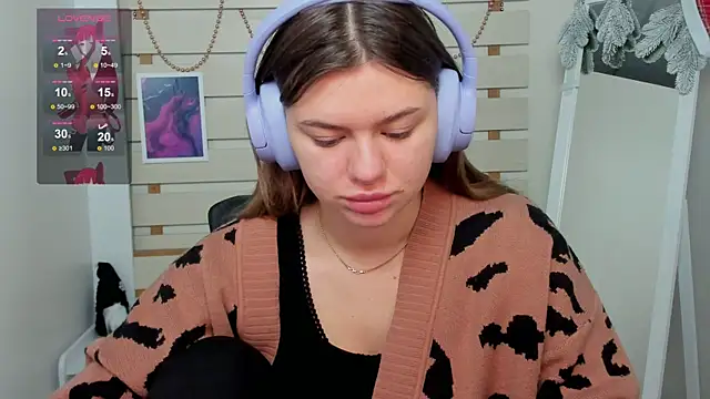 Snapshot of Josephine_Kiss chatting on January 8, 1:31 pm Josephine Kiss online show from January 8, 1:31 pm