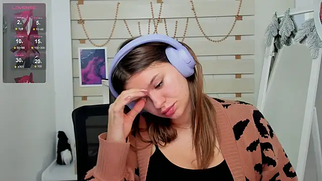 Snapshot of Josephine_Kiss chatting on January 11, 2:36 pm Josephine Kiss online show from January 11, 2:36 pm