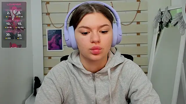 Snapshot of Josephine_Kiss chatting on January 12, 9:08 am Josephine Kiss online show from January 12, 9:08 am