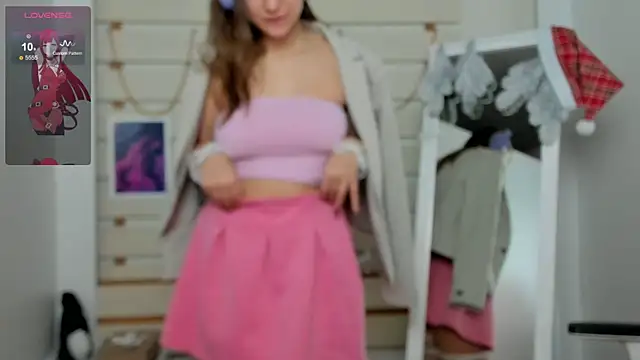 Snapshot of Josephine_Kiss chatting on January 17, 10:00 am Josephine Kiss online show from January 17, 10:00 am