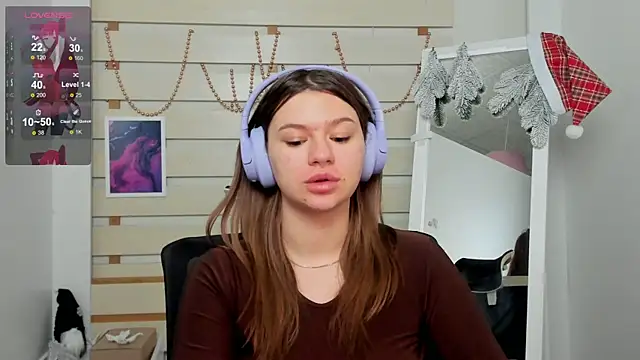 Snapshot of Josephine_Kiss chatting on January 18, 8:31 am Josephine Kiss online show from January 18, 8:31 am