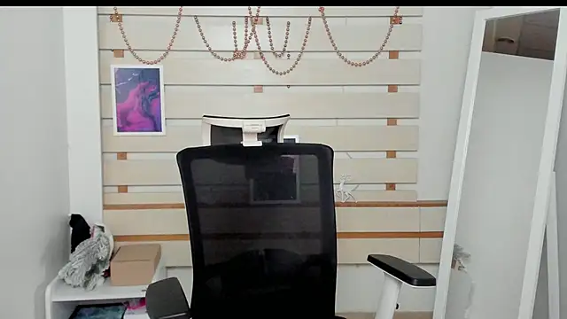 Snapshot of Josephine_Kiss chatting on January 29, 10:53 pm Josephine Kiss online show from January 29, 10:53 pm