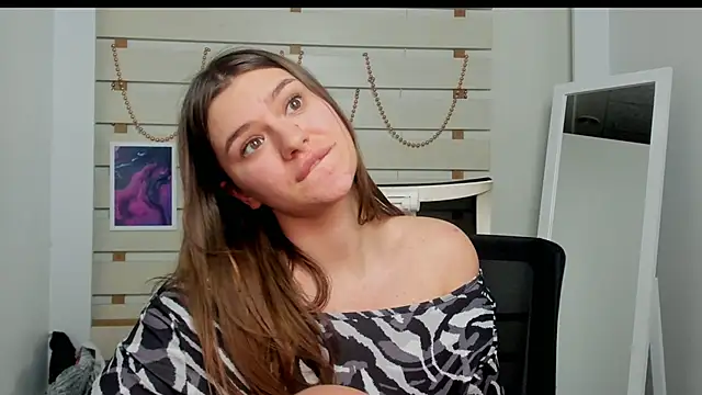 Snapshot of Josephine_Kiss chatting on February 5, 11:39 pm Josephine Kiss online show from February 5, 11:39 pm