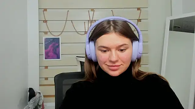 Snapshot of Josephine_Kiss chatting on February 7, 8:31 pm Josephine Kiss online show from February 7, 8:31 pm