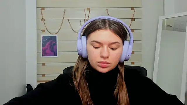 Snapshot of Josephine_Kiss chatting on February 8, 4:36 pm Josephine Kiss online show from February 8, 4:36 pm