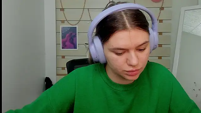 Snapshot of Josephine_Kiss chatting on February 20, 1:30 pm Josephine Kiss online show from February 20, 1:30 pm