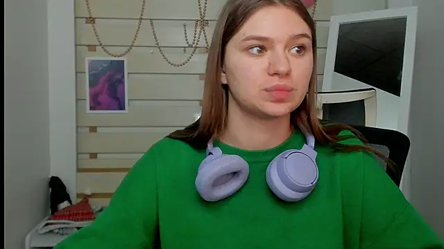 Snapshot of Josephine_Kiss chatting on February 21, 1:11 pm Josephine Kiss online show from February 21, 1:11 pm