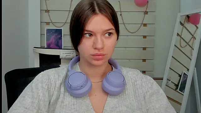 Snapshot of Josephine_Kiss chatting on February 24, 1:10 pm Josephine Kiss online show from February 24, 1:10 pm