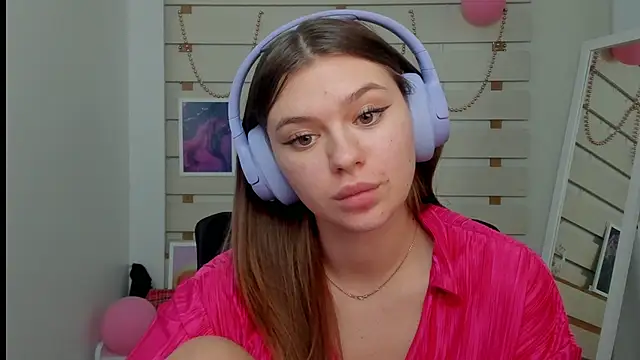 Snapshot of Josephine_Kiss chatting on February 26, 4:56 pm Josephine Kiss online show from February 26, 4:56 pm