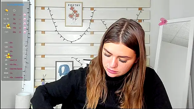 Snapshot of Josephine_Kiss chatting on October 6, 12:13 pm Josephine Kiss online show from October 6, 12:13 pm