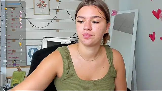 Snapshot of Josephine_Kiss chatting on October 8, 11:41 am Josephine Kiss online show from October 8, 11:41 am