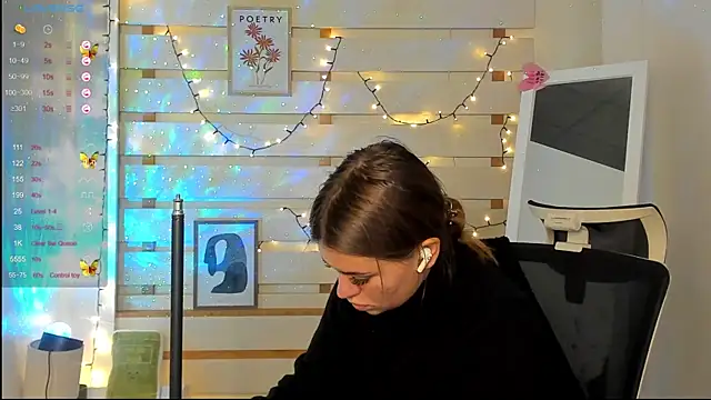 Snapshot of Josephine_Kiss chatting on October 20, 1:11 pm Josephine Kiss online show from October 20, 1:11 pm