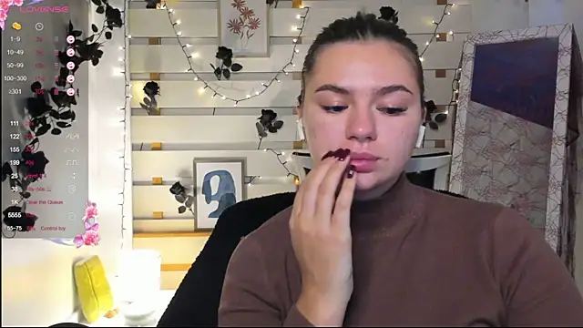 Snapshot of Josephine_Kiss chatting on October 26, 12:55 pm Josephine Kiss online show from October 26, 12:55 pm