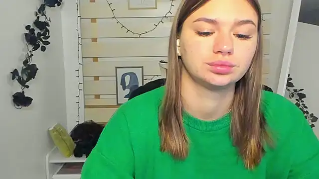 Snapshot of Josephine_Kiss chatting on November 11, 7:19 am Josephine Kiss online show from November 11, 7:19 am