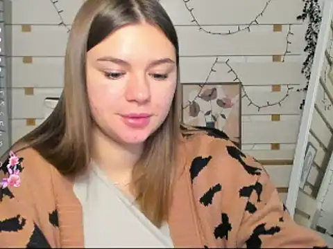 Snapshot of Josephine_Kiss chatting on November 27, 7:10 am Josephine Kiss online show from November 27, 7:10 am