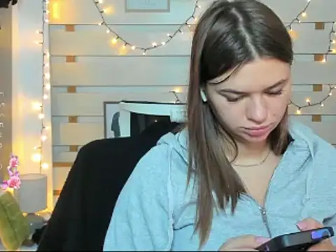 Snapshot of Josephine_Kiss chatting on November 29, 1:36 pm Josephine Kiss online show from November 29, 1:36 pm