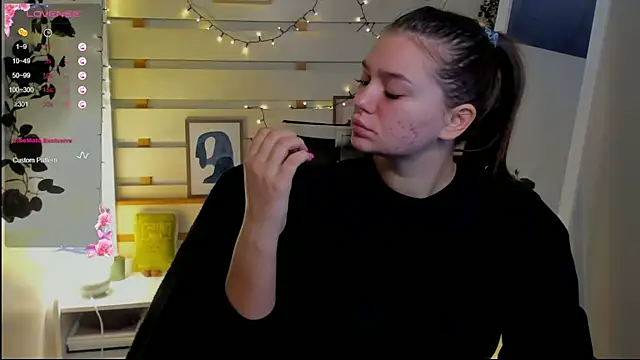 Josephine Kiss online show from February 27, 7:52 am