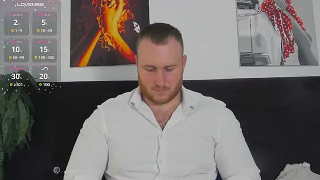 RoddyStill online show from December 8, 8:30 am