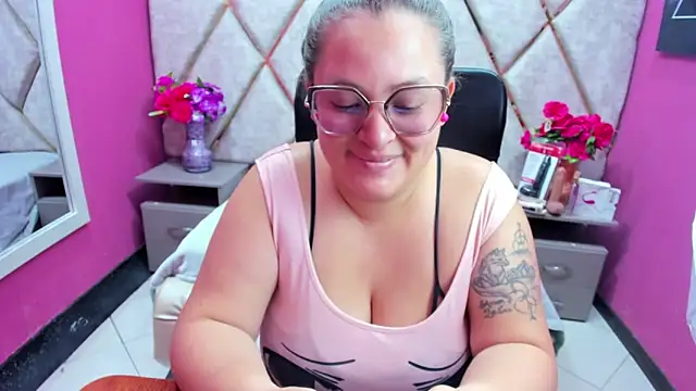 SaraThomso online show from December 16, 2:22 pm