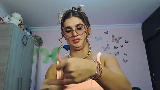 caroline jonson online show from February 10, 9:52 pm