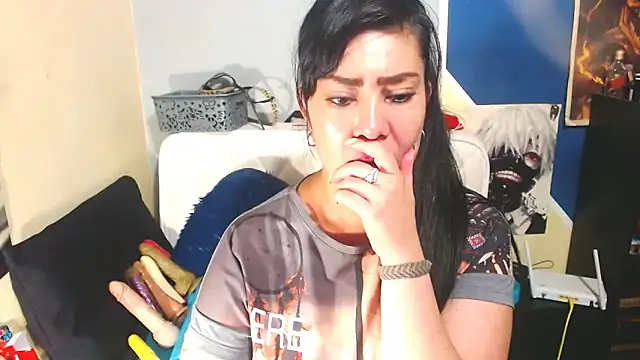 luisahott online show from December 16, 8:25 pm