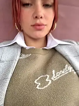 Lorraine Leon online show from December 9, 5:08 pm