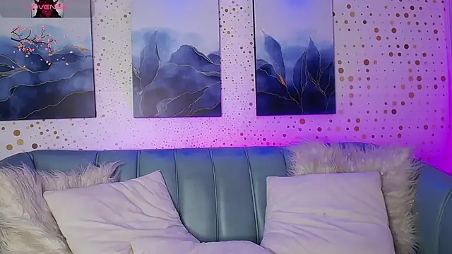 Snapshot of Tifanny_Sweett chatting on December 7, 5:04 am Tifanny Sweett online show from December 7, 5:04 am