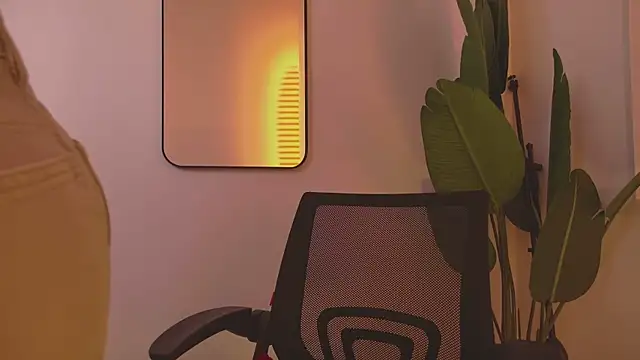 Whitney Svonn online show from March 6, 10:30 am