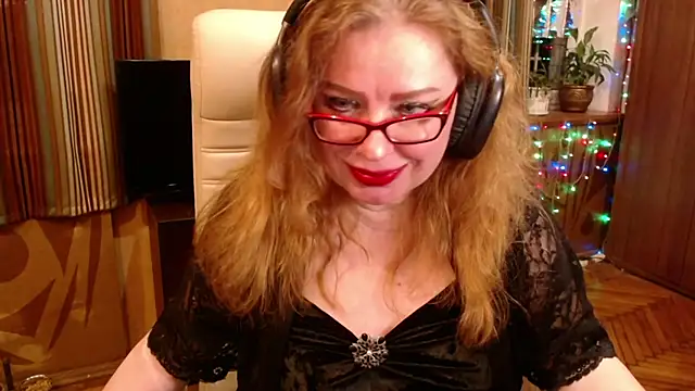 Snapshot of Miss_Tress chatting on November 27, 9:17 pm Miss Tress online show from November 27, 9:17 pm