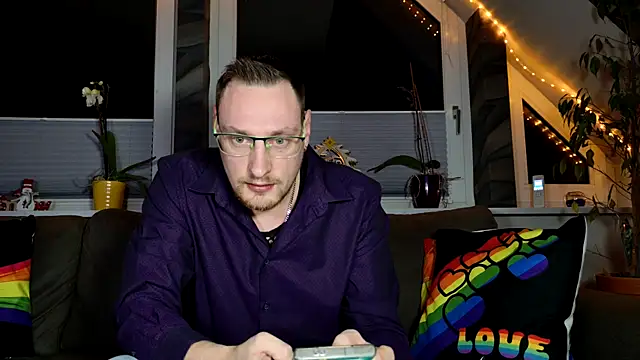 Relsxboy online show from December 24, 4:08 pm