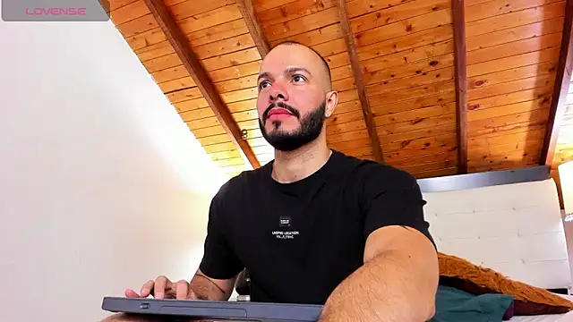 Tom Bailey online show from September 17, 12:40 pm