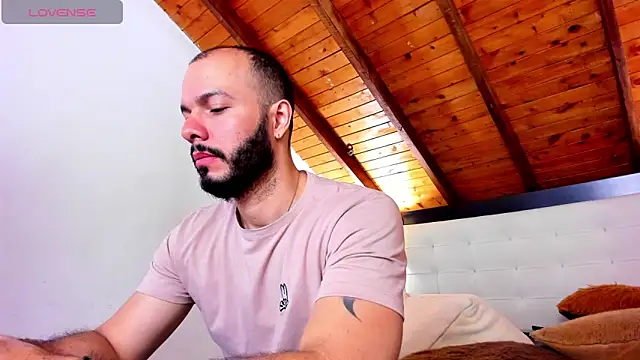 Tom Bailey online show from October 28, 12:41 pm