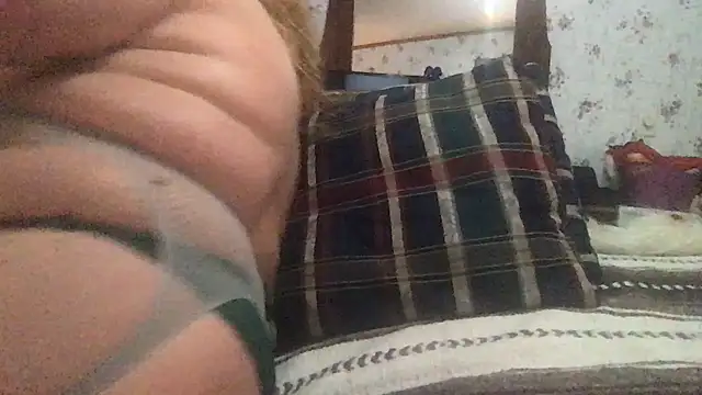 Snapshot of musclebooty70 chatting on January 16, 2:30 pm musclebooty70 online show from January 16, 2:30 pm