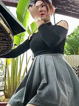 Emily 9xx online show from March 2, 9:42 am