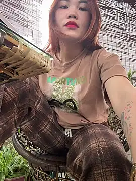 Emily 9xx online show from March 5, 4:45 am