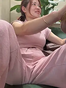 Emily 9xx online show from March 20, 4:29 am