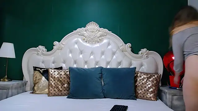 ArielBurn online show from February 19, 7:27 pm