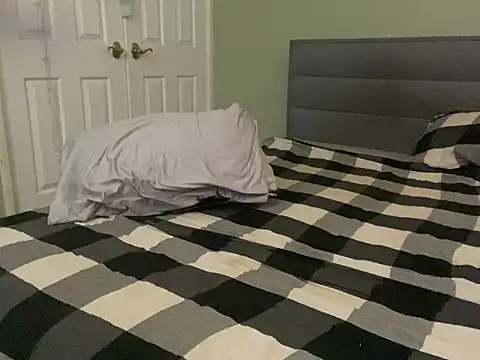 Snapshot of Sweetpasses chatting on December 13, 3:05 am Sweetpasses online show from December 13, 3:05 am