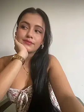 Snapshot of AbbyMillerrr chatting on October 5, 3:32 pm AbbyMillerrr online show from October 5, 3:32 pm