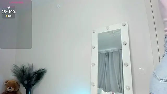 Snapshot of lookkeyhole chatting on September 16, 2:40 pm lookkeyhole online show from September 16, 2:40 pm