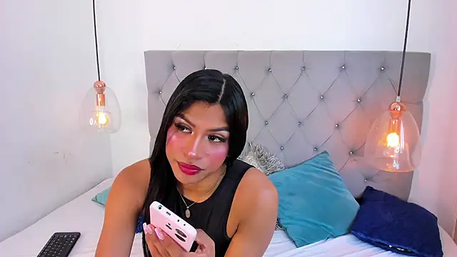 KimberlyCutee online show from April 2, 8:17 pm