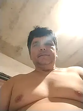 Snapshot of Claudiop2061 chatting on May 8, 5:18 pm Claudiop2061 online show from May 8, 5:18 pm