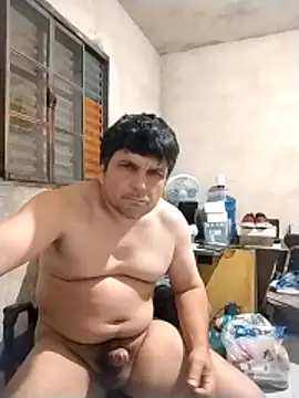 Snapshot of Claudiop2061 chatting on May 11, 12:38 am Claudiop2061 online show from May 11, 12:38 am