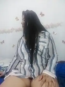 Snapshot of keterinjones--11 chatting on November 2, 6:10 pm keterinjones--11 online show from November 2, 6:10 pm