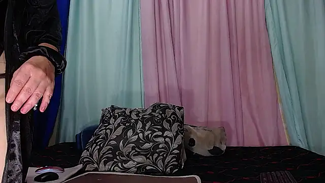 Snapshot of Karina_Molina chatting on December 3, 12:07 am Karina Molina online show from December 3, 12:07 am