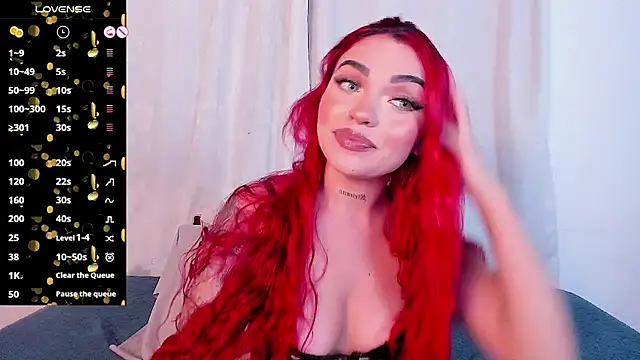 NicoleRouss online show from February 28, 4:32 am